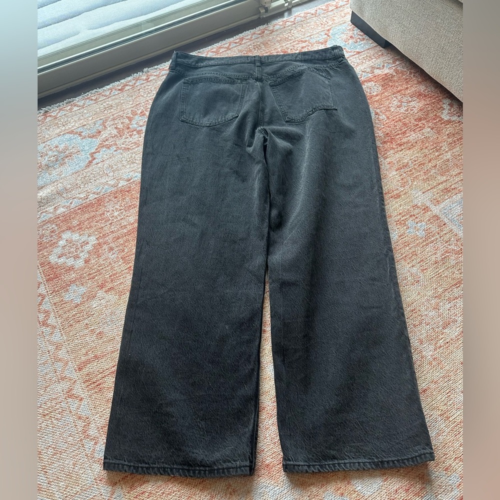 NWT Abercrombie and Fitch Drapey Rigid High Rise Loose Jean black size 34 18R - Picture 8 of 8